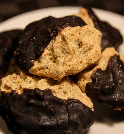 dacquoise cioccolato pistacchio e peperoncino